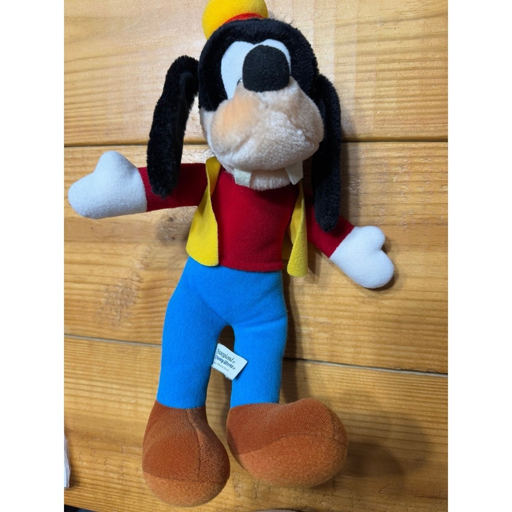 Plush‎
